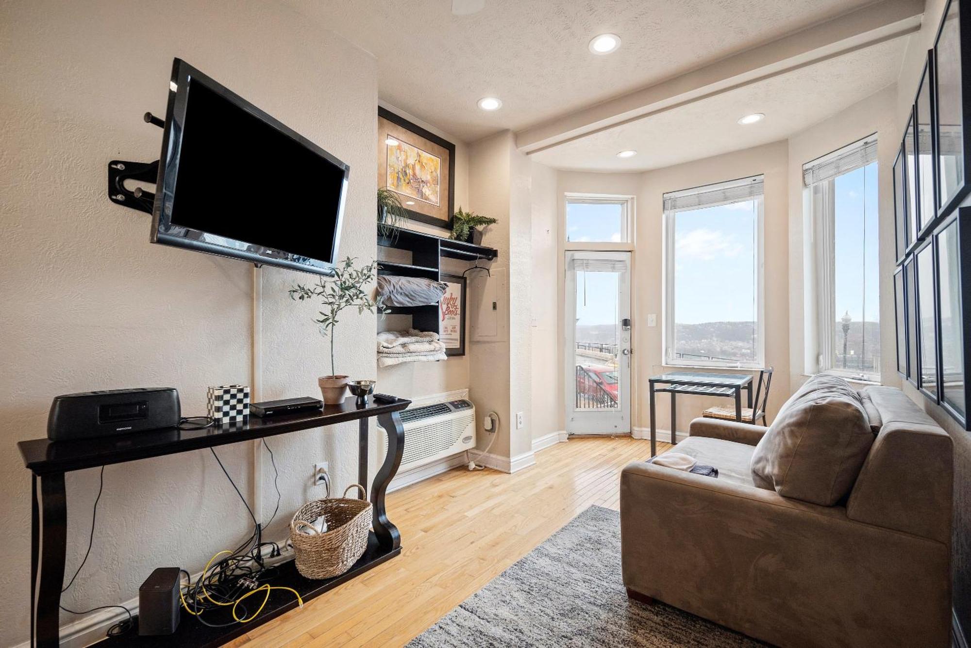 Apartamento Charming Studio-Panoramic View-Your Pittsburgh Sanctuary Exterior foto